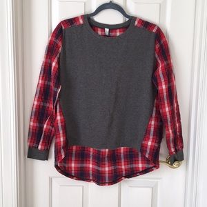 Grey sweater w/kilt pattern